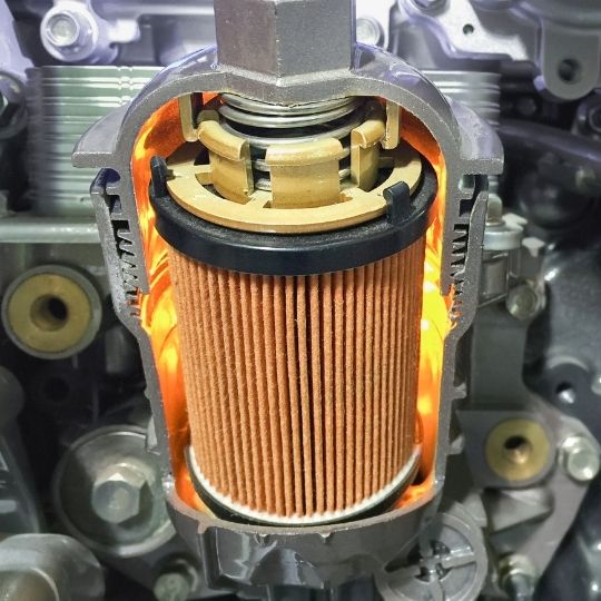 How does an engine oil filter work